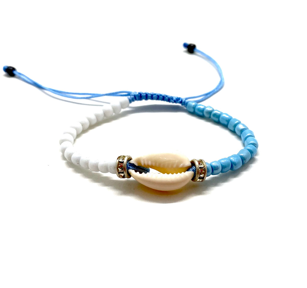 Natural shell bracelet with half white beads half blue beads
