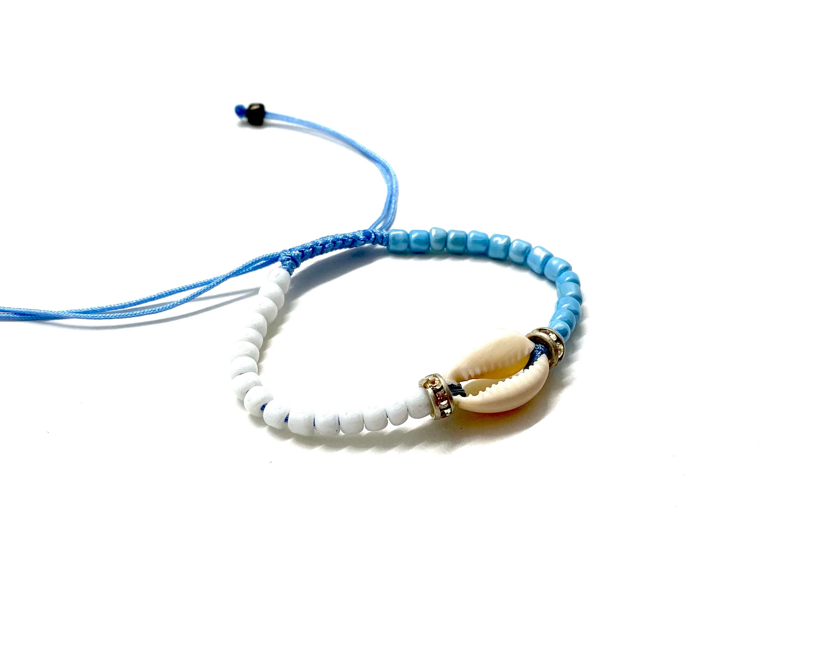 Natural shell bracelet with half white beads half blue beads