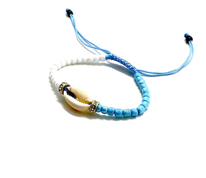 Natural shell bracelet with half white beads half blue beads