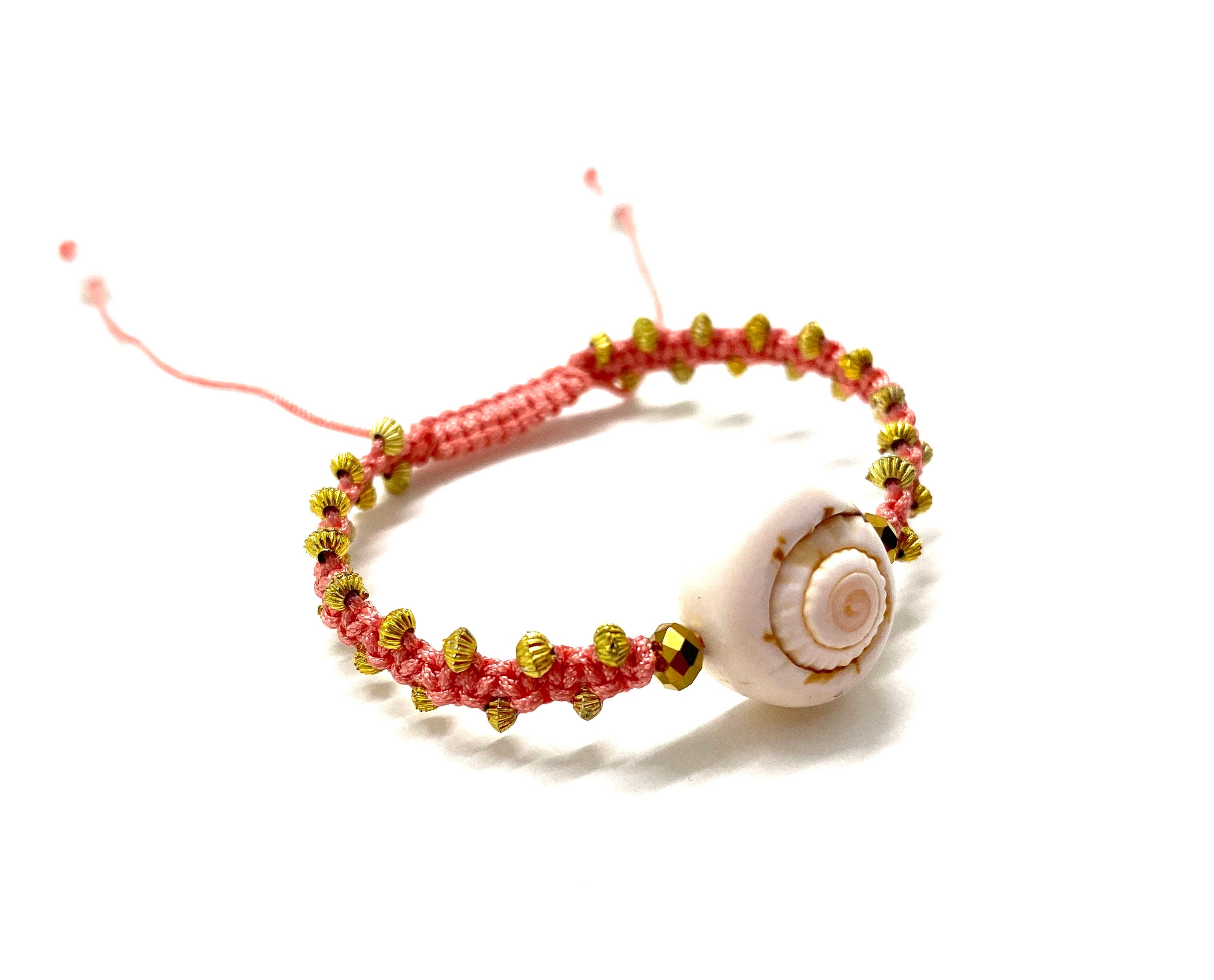 Seashell bracelet gold Swarovski bead, gold toupee and salmon braided cord