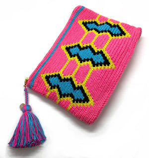Fluo body clutch, blue, black, and fluo yellow standing diamond and tassel.