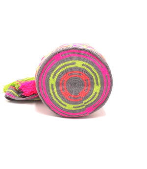 Pompom bag, mini, wayuu pattern, grey body fluo pink and green triangles.