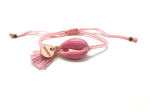 Baby pink natural shell bracelet with pink miyuki beads.
