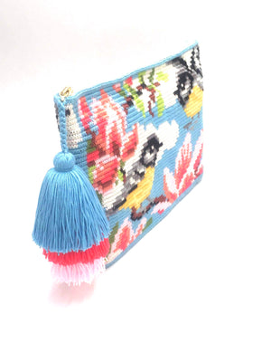 Yellow belly Siskin clutch, with triple tassel.