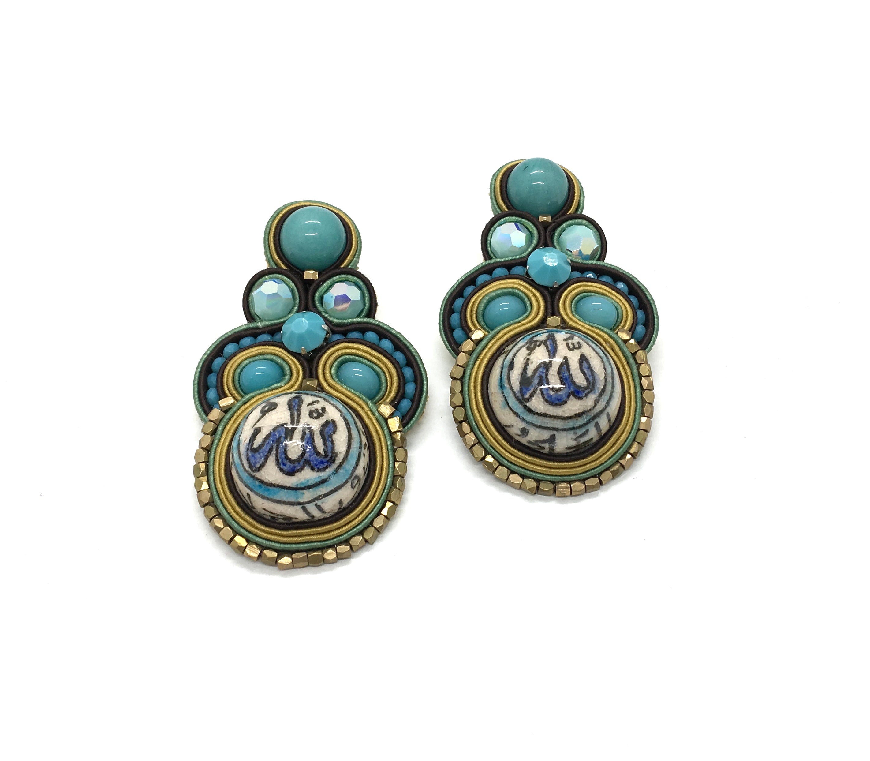Ishani قاشاني earrings