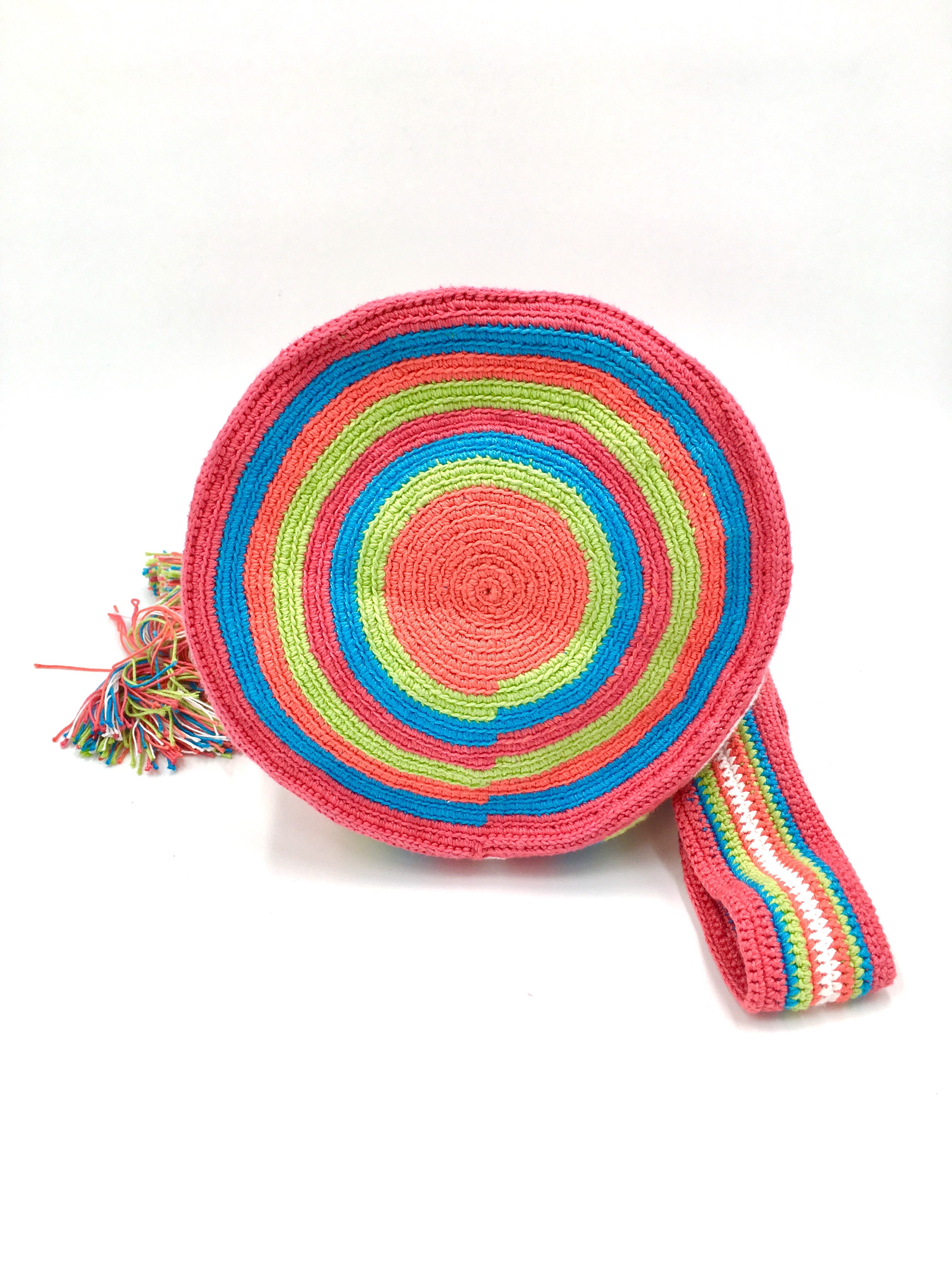 Pompom bag, wayuu pattern.